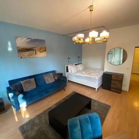 Apartment With Balcony เบอร์ลิน ภายนอก รูปภาพ