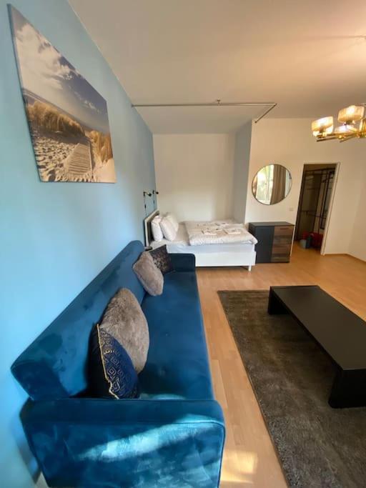 Apartment With Balcony เบอร์ลิน ภายนอก รูปภาพ