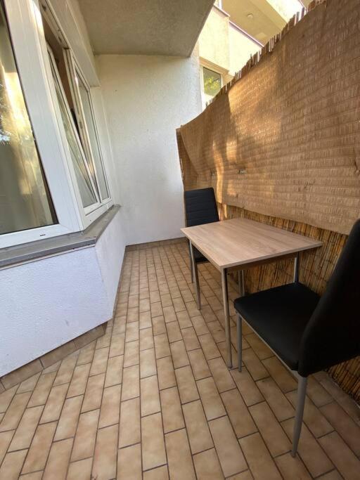 Apartment With Balcony เบอร์ลิน ภายนอก รูปภาพ